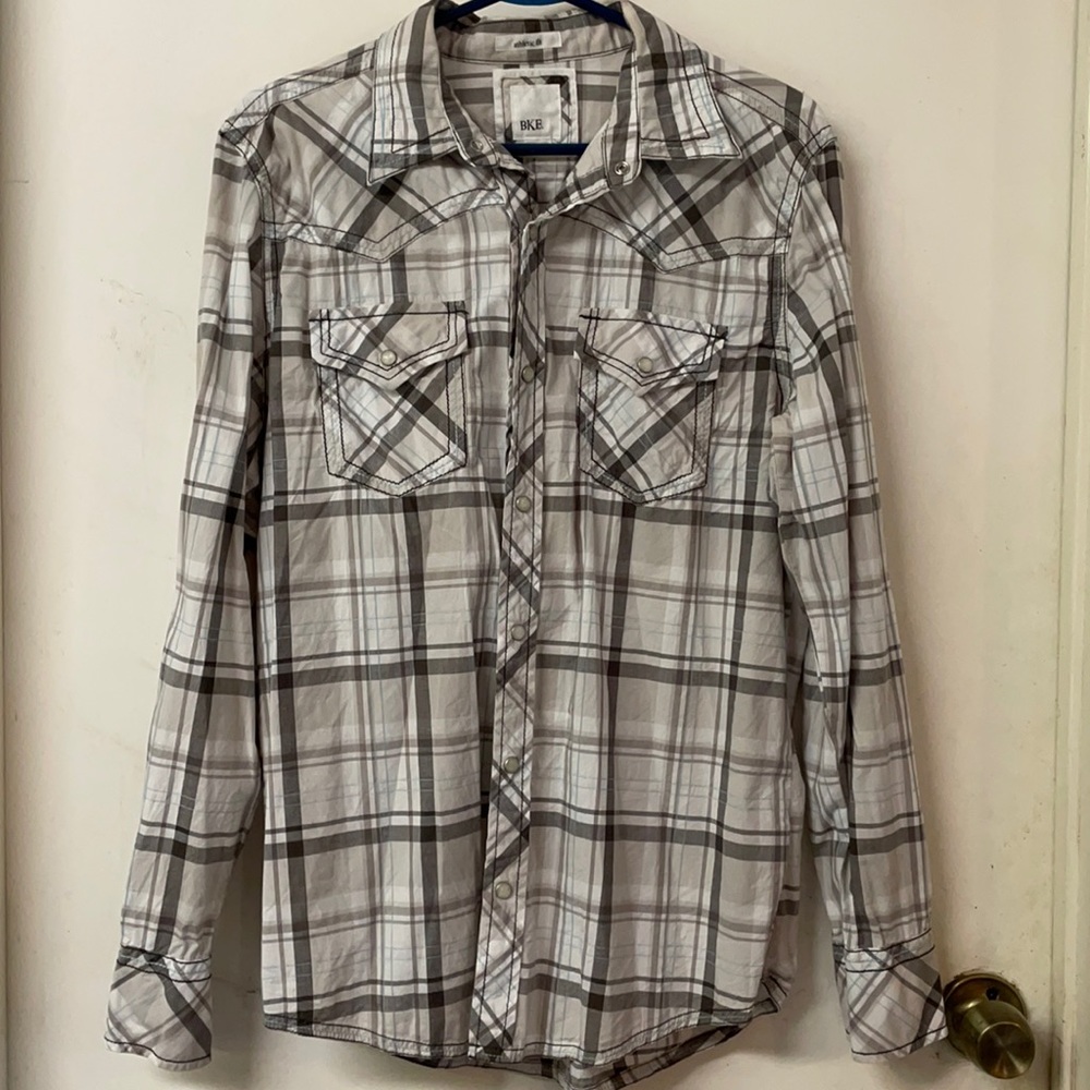 BKE Men’s Medium Buttoned Down Shirt